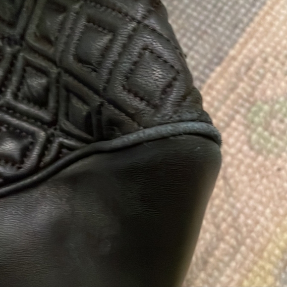 ๐HP๐Tory Burch Genuine Quilted Leather Fleming Tote๐ - Picture 7 of 17